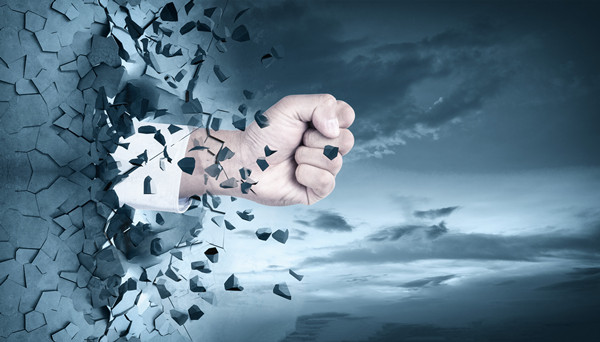 幫助企業(yè)應(yīng)對(duì)變革挑戰(zhàn)，實(shí)現(xiàn)組織轉(zhuǎn)型與優(yōu)化