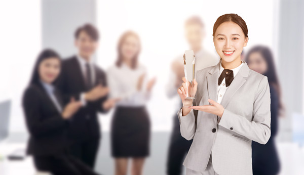 集團(tuán)人才梯隊建設(shè)：培養(yǎng)核心人才，提升企業(yè)競爭力