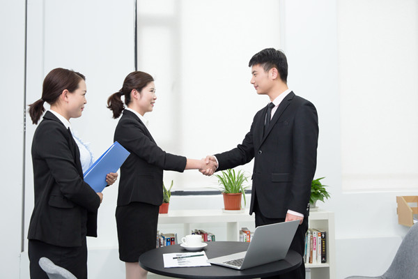 績效溝通：及時反饋，解決績效問題