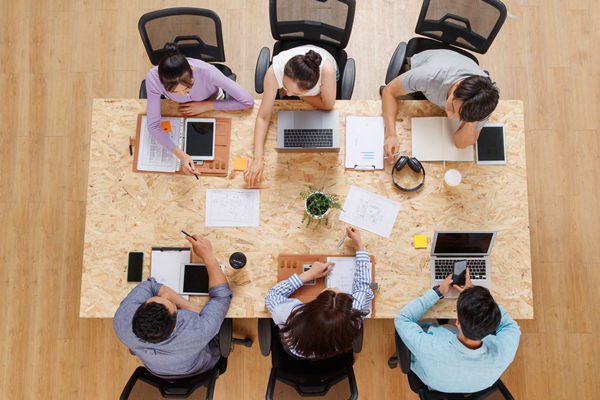 薪酬體系設(shè)計(jì)：根據(jù)企業(yè)戰(zhàn)略，設(shè)計(jì)科學(xué)體系