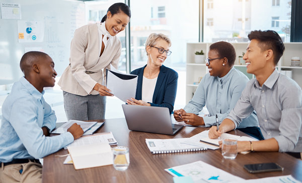 多元化與包容性：構(gòu)建多元人才隊(duì)伍，推動組織創(chuàng)新