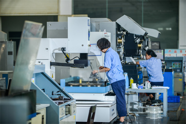 制造業(yè)管理新策略，引領(lǐng)企業(yè)高效運(yùn)營(yíng)，提升競(jìng)爭(zhēng)力