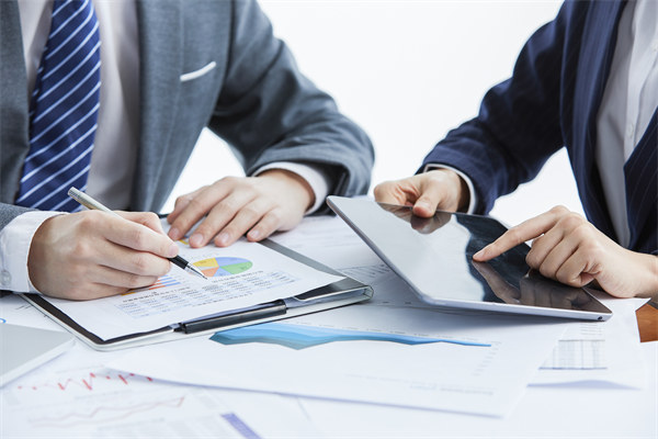 關(guān)鍵績效指標(biāo)（KPI）：明確目標(biāo)，跟蹤進展