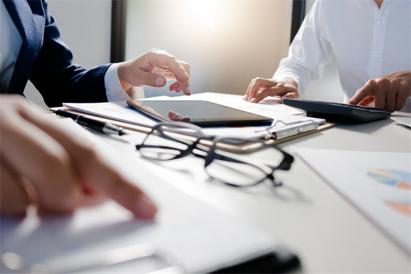 智慧預(yù)算，護(hù)航企業(yè)未來(lái)，構(gòu)建穩(wěn)健預(yù)算管理體系