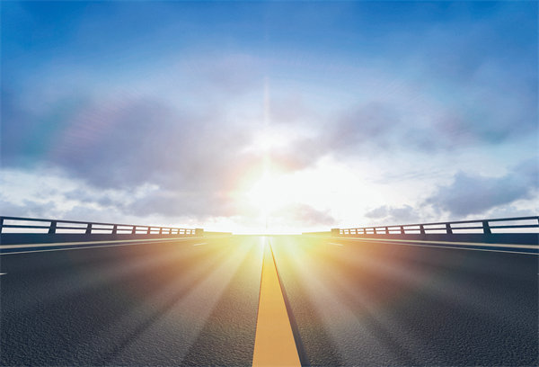 深度戰(zhàn)略咨詢(xún)，引領(lǐng)企業(yè)轉(zhuǎn)型，共創(chuàng)美好未來(lái)