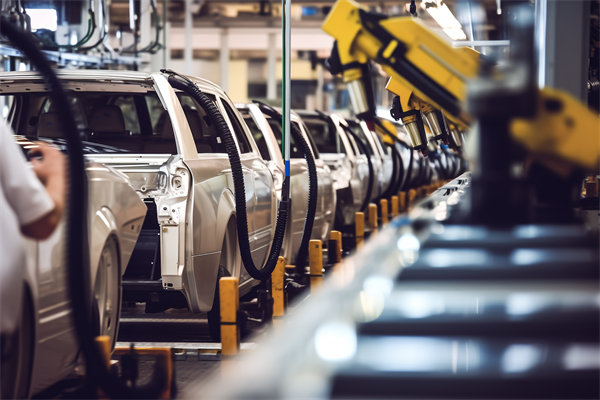 推行精益生產(chǎn)戰(zhàn)略，打造高效能、低成本的生產(chǎn)系統(tǒng)