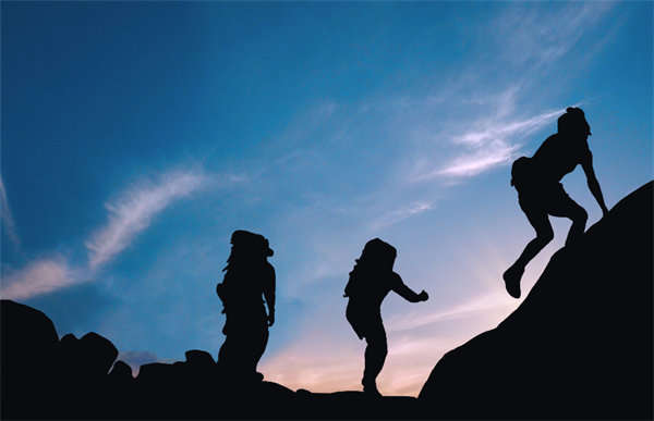 突破瓶頸，挑戰(zhàn)極限：年度經(jīng)營計劃挑戰(zhàn)與機遇并存