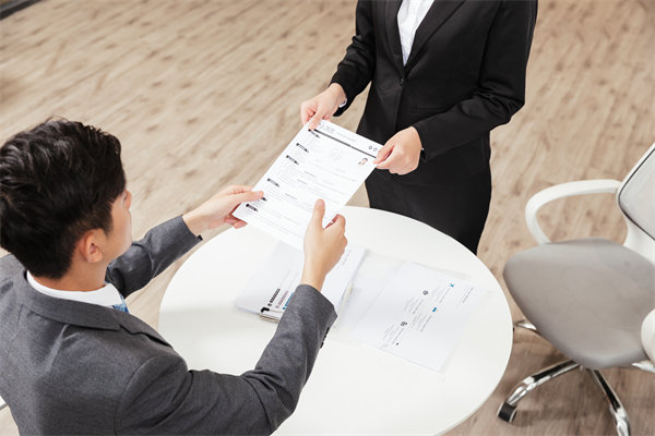 人力資源與業(yè)務(wù)戰(zhàn)略融合，推動企業(yè)持續(xù)發(fā)展與創(chuàng)新