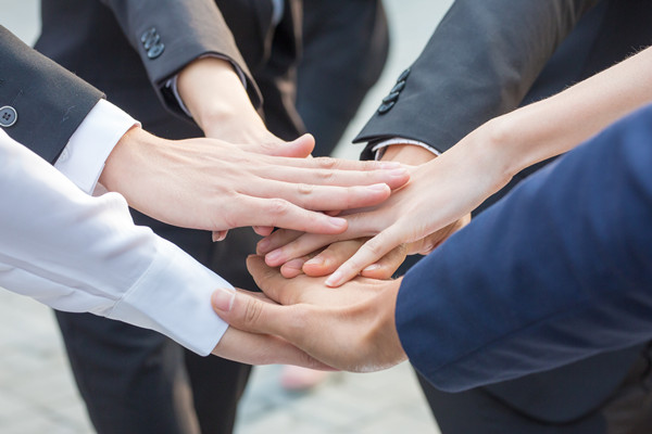 績效考核結(jié)果與薪酬強掛鉤，激發(fā)員工的潛力！