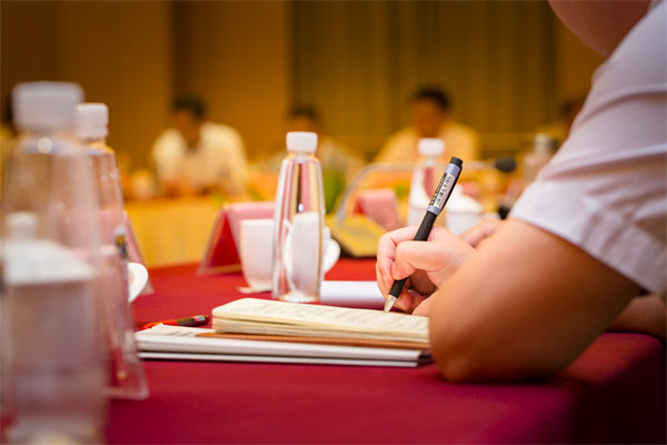 如何科學制定年度經(jīng)營計劃以應對市場不確定性？