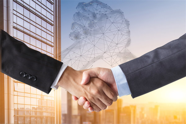 如何根據(jù)企業(yè)戰(zhàn)略調整組織架構以支持未來發(fā)展？