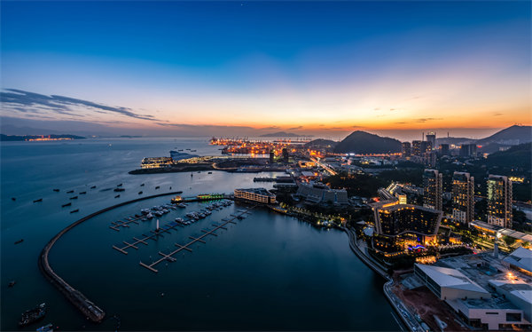 深圳管理咨詢精準(zhǔn)定位企業(yè)痛點(diǎn)，實(shí)現(xiàn)高效轉(zhuǎn)型！