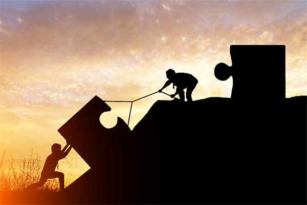 長(zhǎng)期激勵(lì)計(jì)劃（如股權(quán)激勵(lì)）如何助力企業(yè)可持續(xù)發(fā)展？