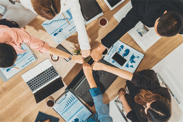 如何構(gòu)建核心競爭力以實現(xiàn)可持續(xù)發(fā)展戰(zhàn)略？