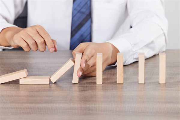 如何建立有效的風(fēng)險防控體系，保障集團(tuán)安全？