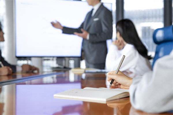 集團內(nèi)部溝通機制如何優(yōu)化，促進信息暢通？