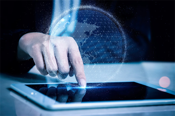 智能制造系統(tǒng)中，如何有效集成并管理多種自動(dòng)化設(shè)備？