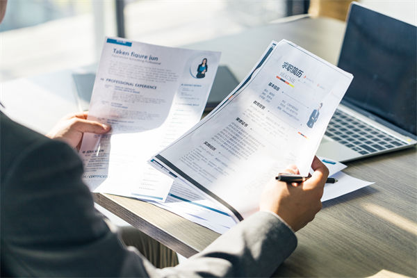 招聘過程中，如何平衡能力與潛力，篩選最佳候選人？