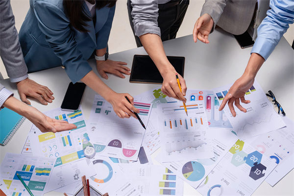 薪酬結(jié)構(gòu)如何設(shè)計(jì)，才能既吸引人才，又促進(jìn)內(nèi)部公平？