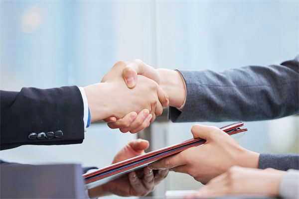 女子漏接電話被市監(jiān)所工作人員辱罵，人力資源管理有何感悟？