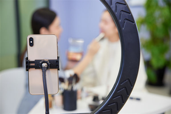 中國消費者開始擁抱俄貨，國內(nèi)制造業(yè)怎么應對？