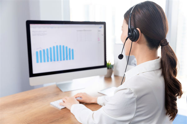 客戶為中心，管理咨詢?nèi)绾沃ζ髽I(yè)優(yōu)化服務(wù)體驗(yàn)？