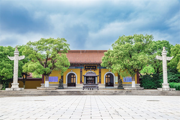 南昌年度經(jīng)營(yíng)計(jì)劃咨詢公司如何為企業(yè)定制全年發(fā)展藍(lán)圖？