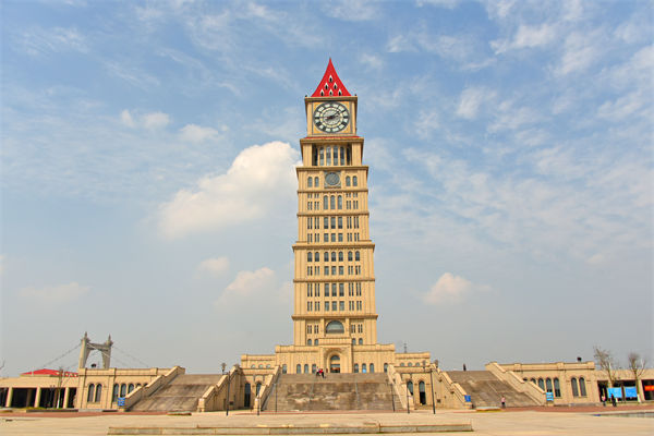 贛州戰(zhàn)略咨詢公司如何幫助企業(yè)制定長遠發(fā)展規(guī)劃？