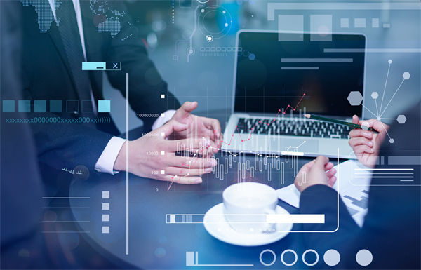 品牌戰(zhàn)略管理中，如何有效應(yīng)對(duì)市場(chǎng)變化與消費(fèi)者需求？