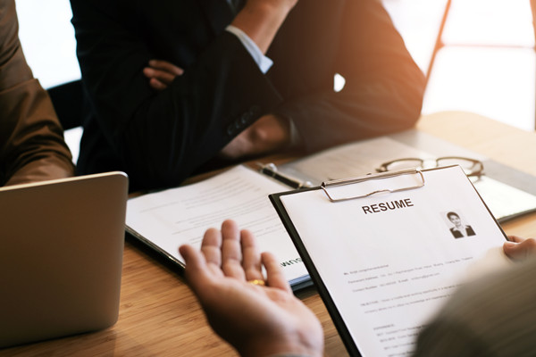 人才流失嚴(yán)重，人力資源管理如何構(gòu)建穩(wěn)固人才防線？