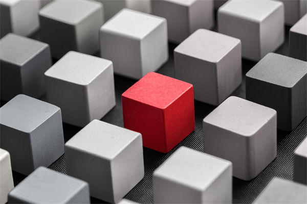 如何在競(jìng)爭(zhēng)激烈的市場(chǎng)中保持品牌差異化優(yōu)勢(shì)？