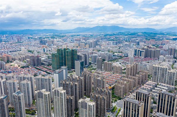 企業(yè)如何借助漳州咨詢公司優(yōu)化市場(chǎng)競(jìng)爭(zhēng)戰(zhàn)略？