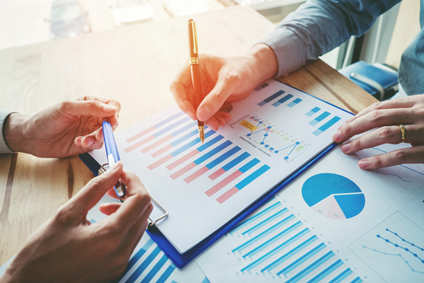 在制定績(jī)效目標(biāo)時(shí)，嚴(yán)格與靈活，如何把握？