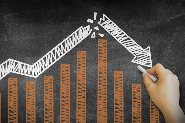 A股開盤大跌，近800股跌超9%，關(guān)聯(lián)企業(yè)如何調(diào)整戰(zhàn)略？