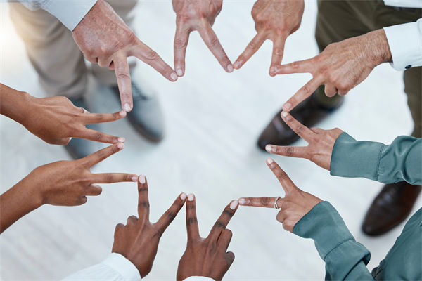 特朗普政府禁止哈佛大學(xué)招收國(guó)際生，企業(yè)文化怎么看？