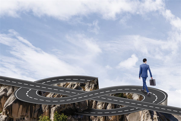 市場突變，現(xiàn)有戰(zhàn)略失效，怎么調(diào)整戰(zhàn)略規(guī)劃才能破局？