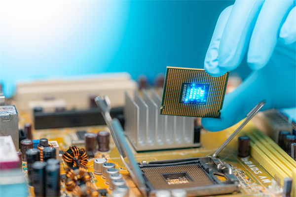 市場瞬息萬變，企業(yè)戰(zhàn)略怎樣快速調(diào)整搶占先機？