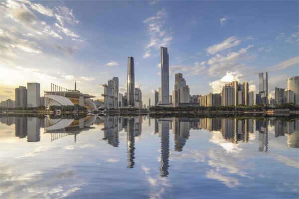 制造業(yè)庫存積壓嚴(yán)重卻仍斷貨，廣州供應(yīng)鏈咨詢公司如何調(diào)和產(chǎn)銷矛盾？