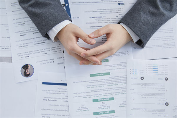 招聘流程看似高效規(guī)范，招來的人卻總是與需求錯位？