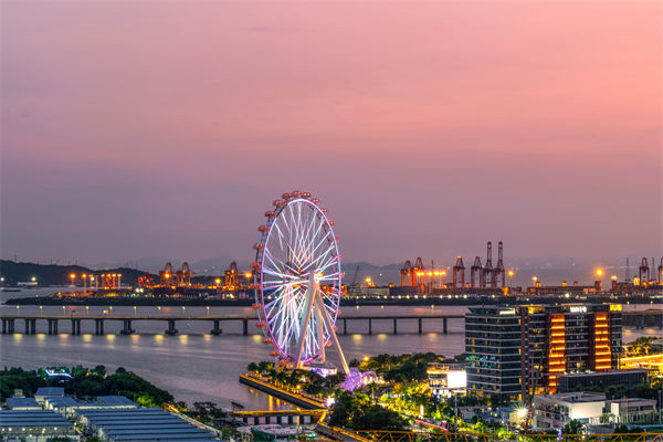 行業(yè)洗牌加速企業(yè)迷茫，深圳戰(zhàn)略咨詢公司能指明突圍方向嗎？