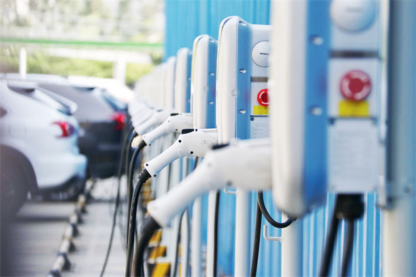 每5輛電動汽車就有2個充電樁，精益生產(chǎn)管理怎么看？