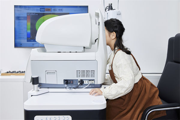 制造業(yè)管理：電子產(chǎn)品“防藍(lán)光”功能真能護(hù)眼嗎？