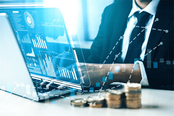 薪酬與績效脫節(jié)難激勵(lì)員工，薪酬咨詢?cè)鯓觾?yōu)化？