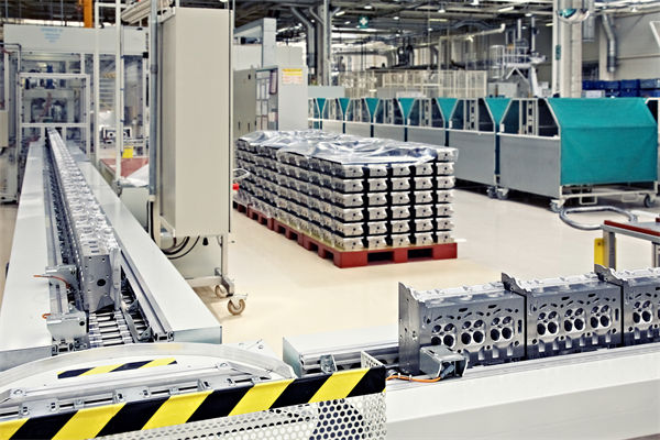 中小企業(yè)應(yīng)用精益生產(chǎn)，面臨哪些特殊挑戰(zhàn)與機(jī)遇？