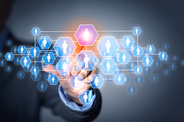 哪個(gè)人力資源管理咨詢公司最實(shí)戰(zhàn)，能落地適配企業(yè)的人力體系？