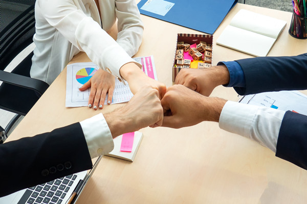 績(jī)效管理：哪個(gè)績(jī)效管理咨詢(xún)公司效果最好，能搭建高效考核激勵(lì)體系？